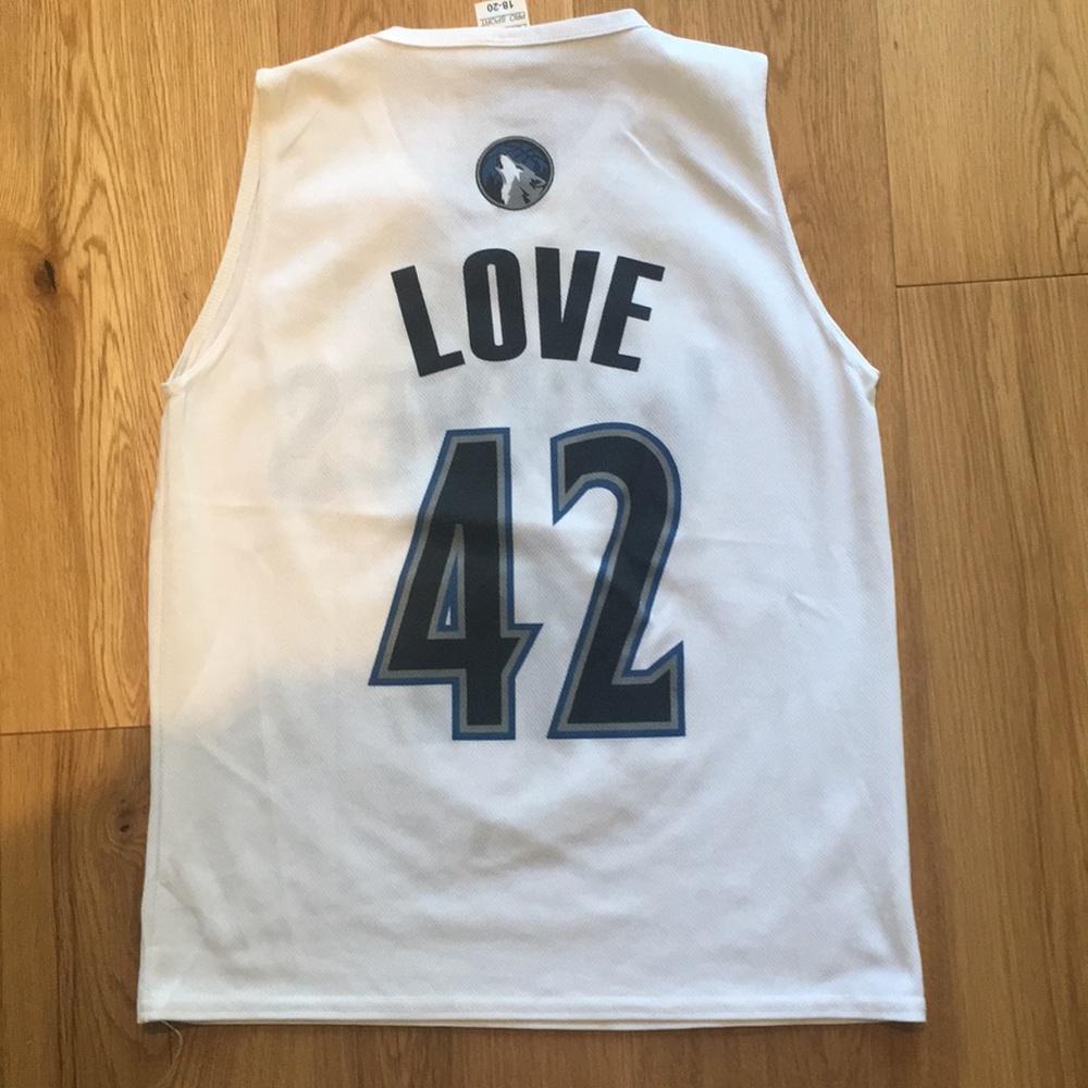 Kevin love Minnesota timberwolves jersey - Picture 3 of 3